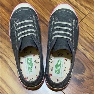 NEW Simple brand gray & pink slip ons